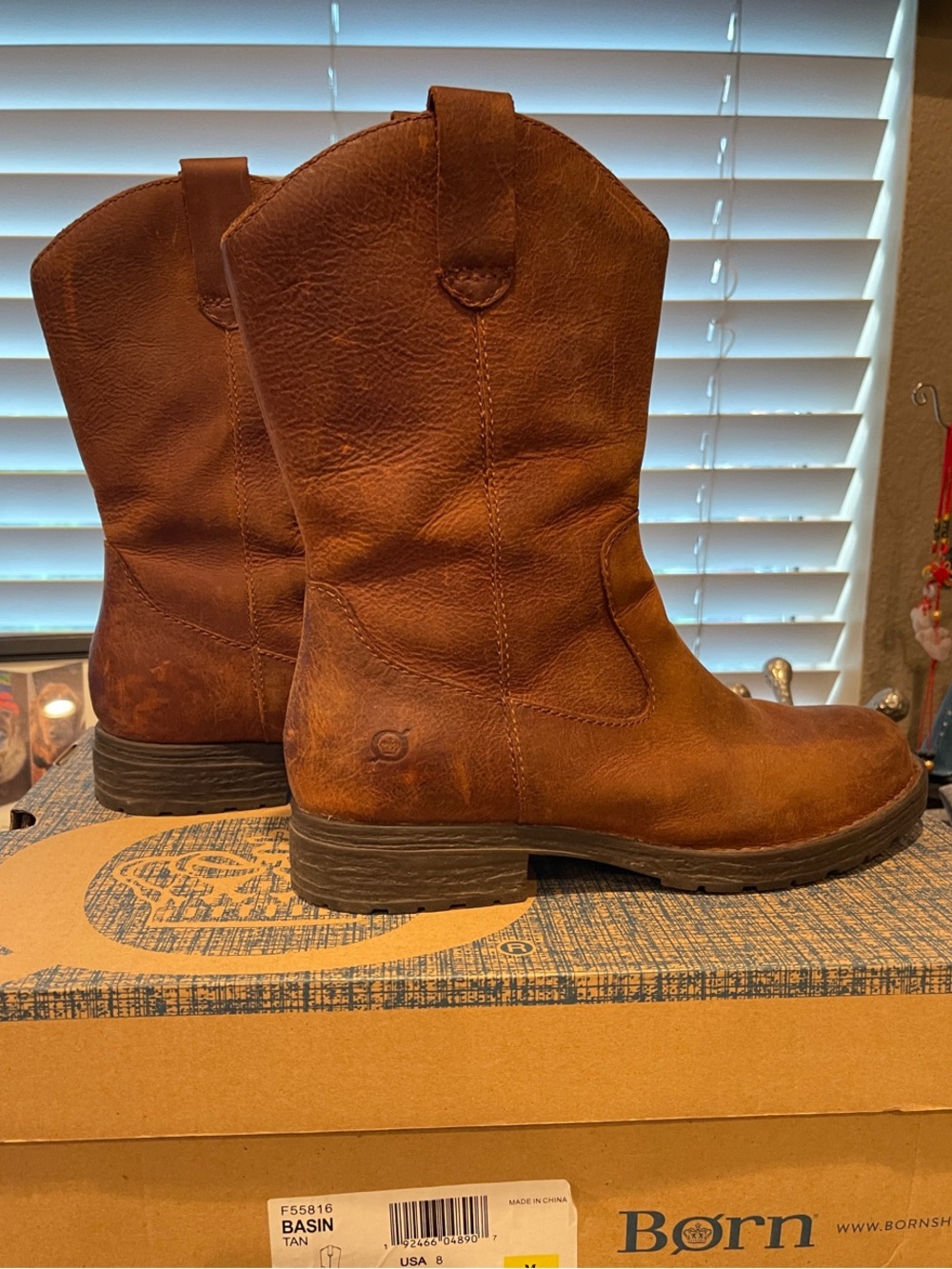 Born Women's Brown Leather Western Pull-On Boots